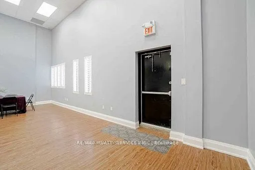 1571 The Queensway Way, #Unit C