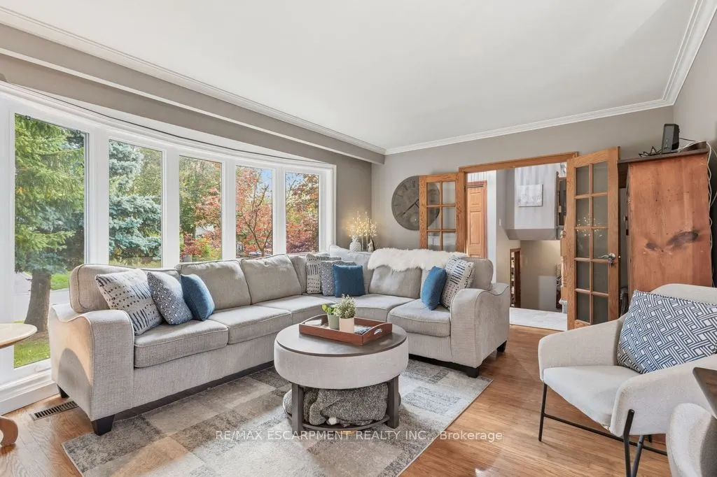 5119 Cherryhill Crescent