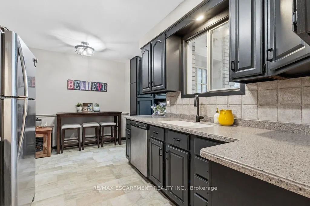 5119 Cherryhill Crescent