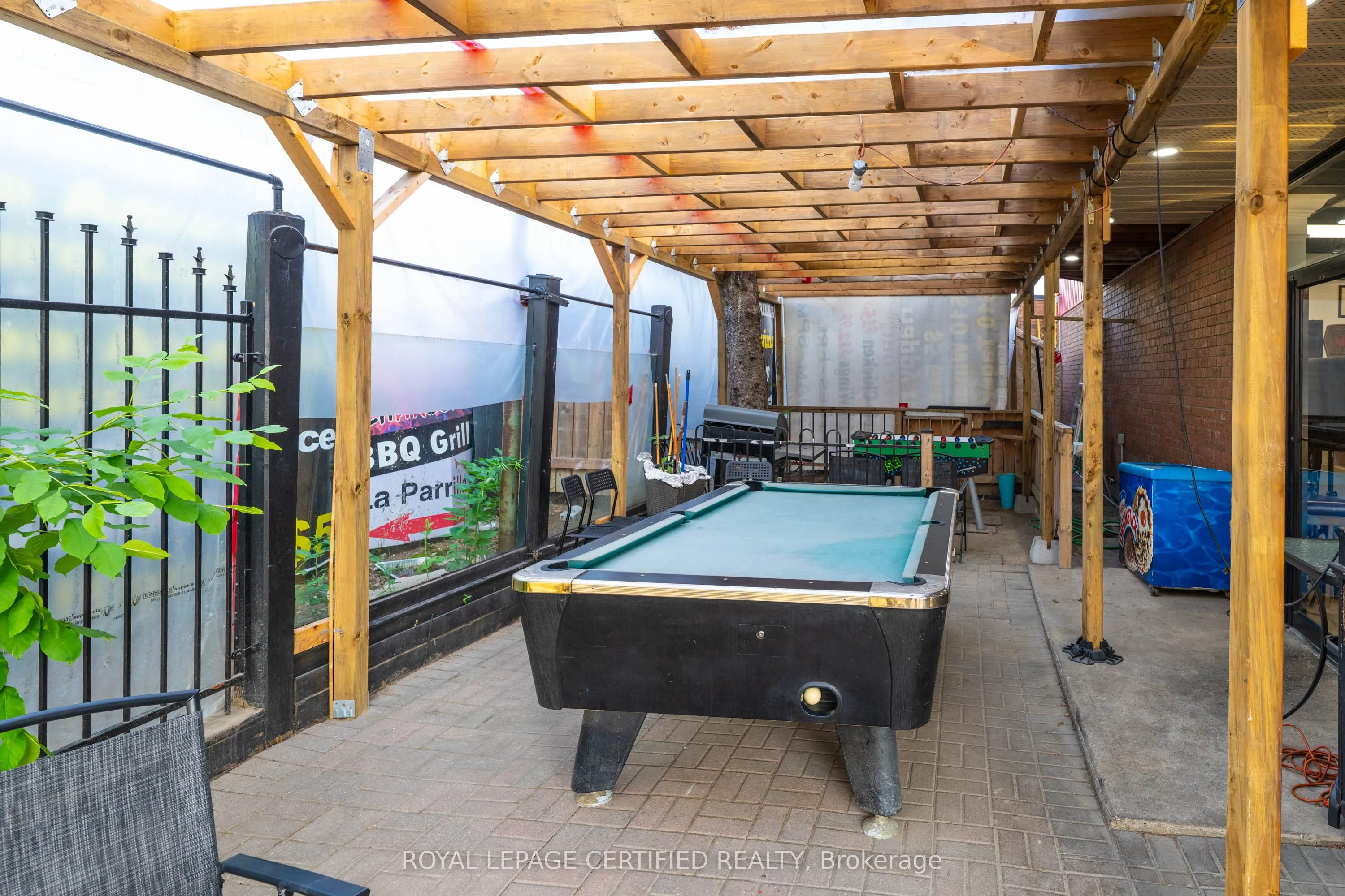 5025 Steeles Avenue W