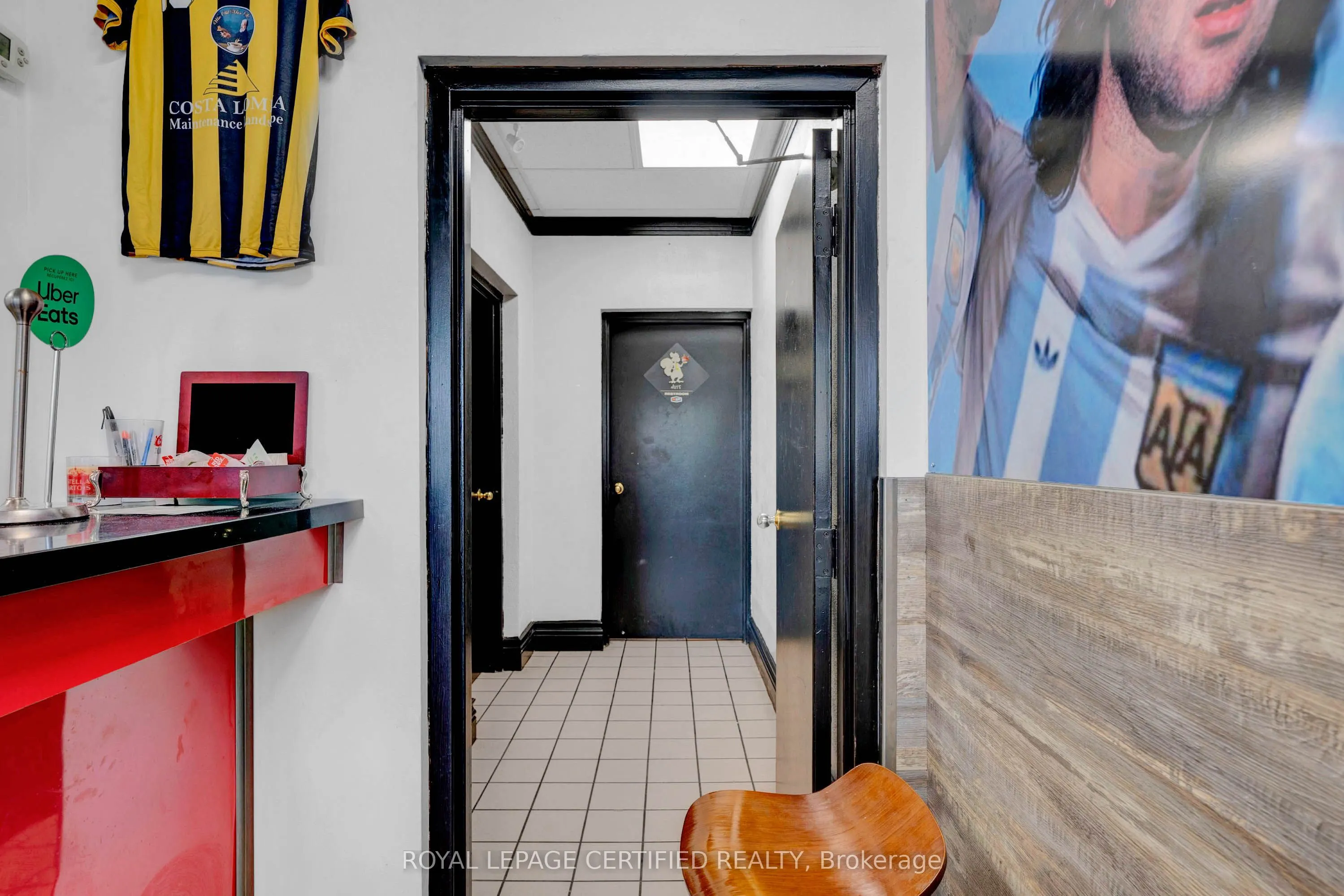 5025 Steeles Avenue W