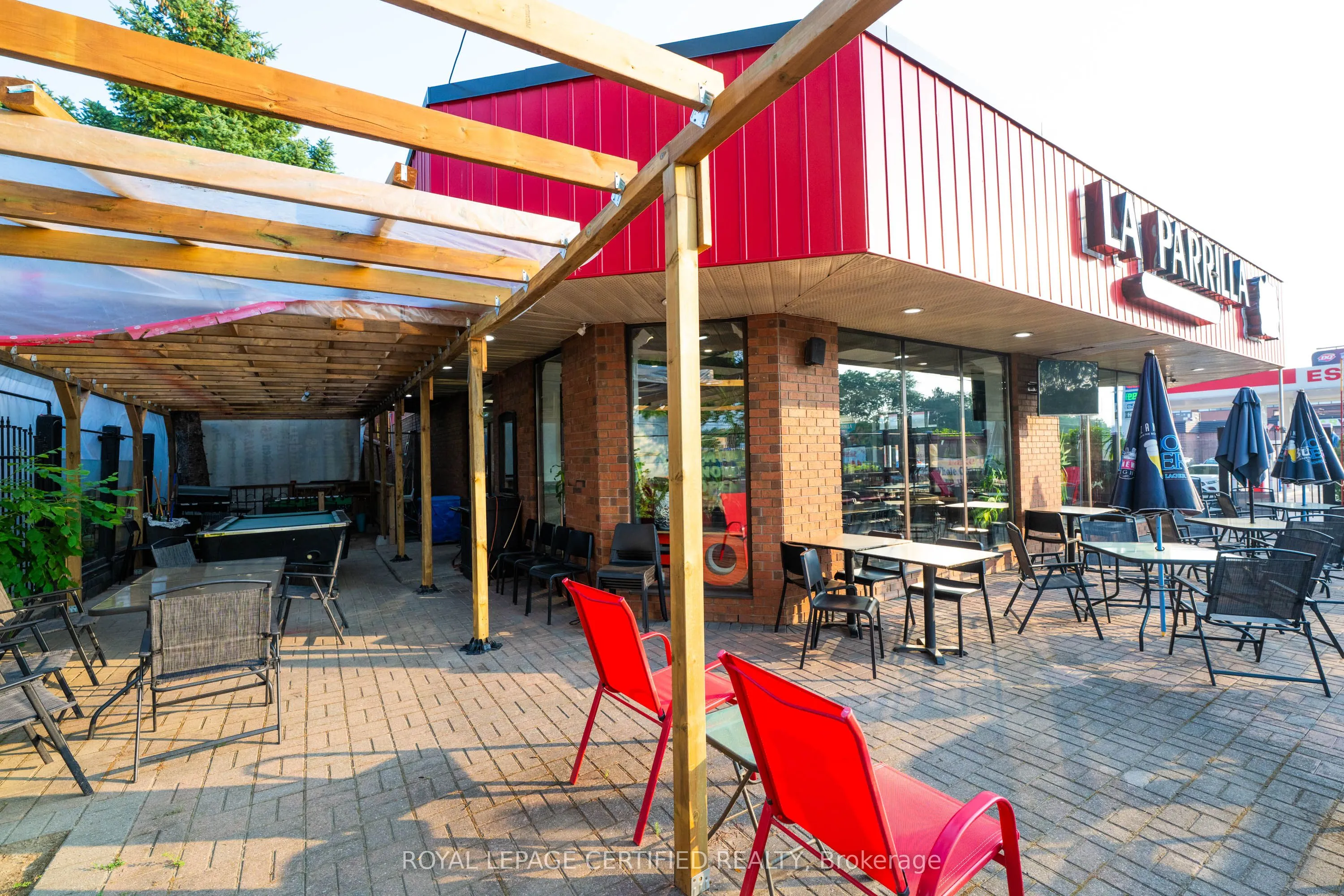 5025 Steeles Avenue W