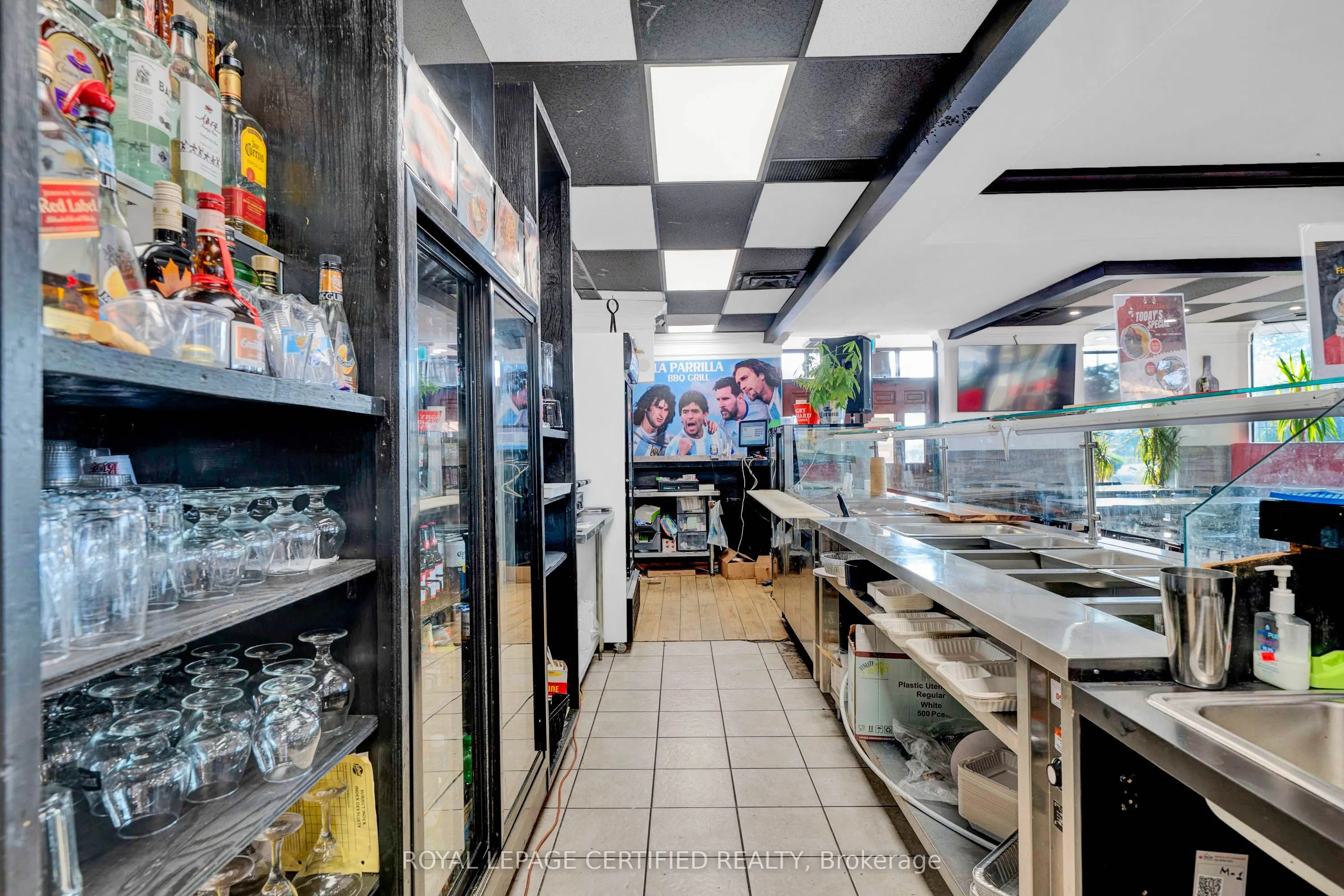 5025 Steeles Avenue W