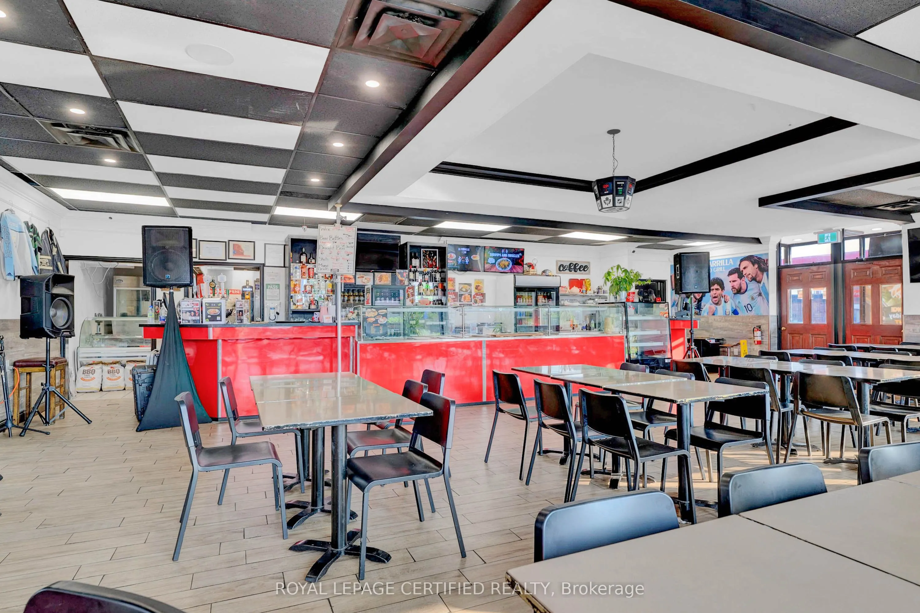 5025 Steeles Avenue W