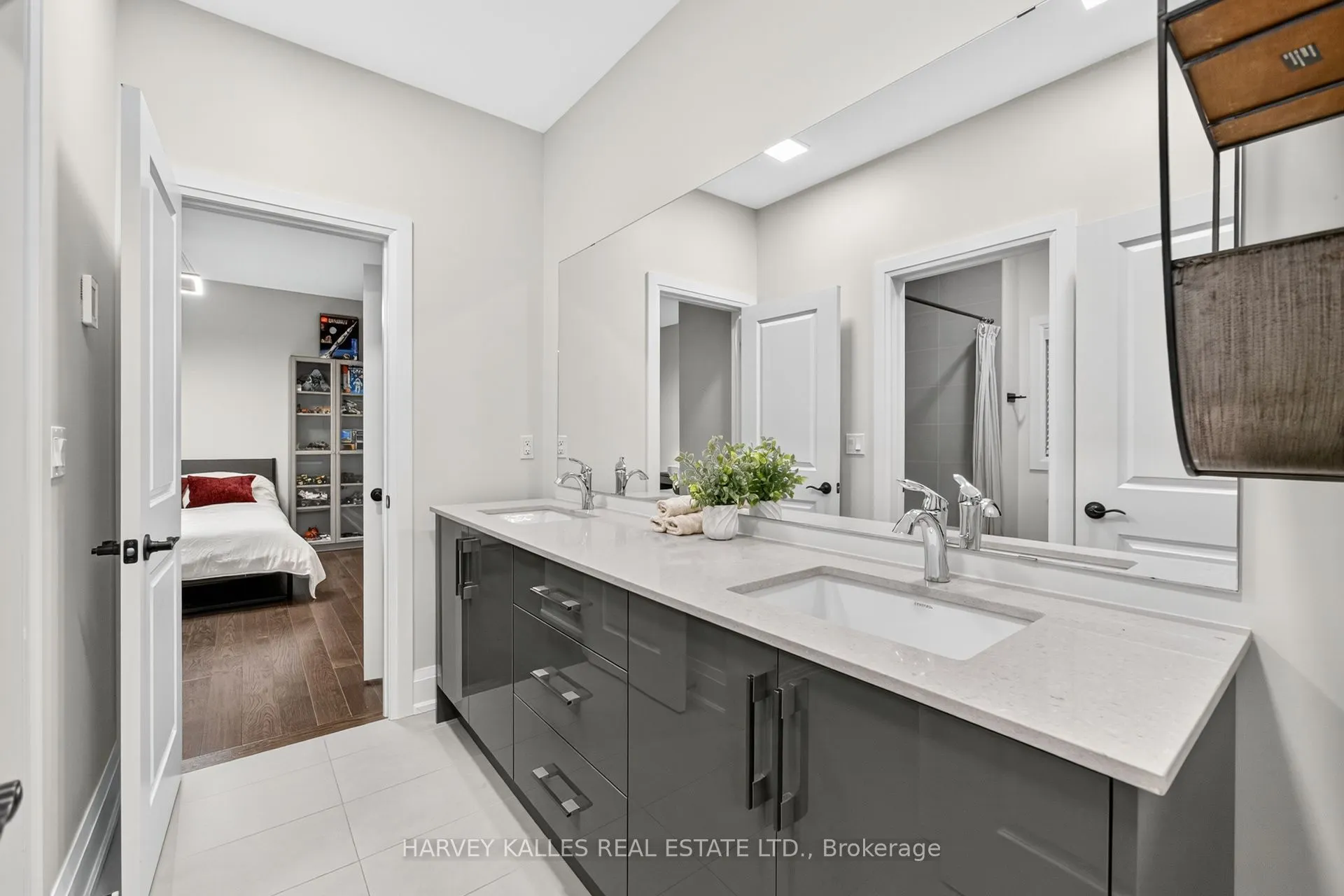 73 West Branch Drive W