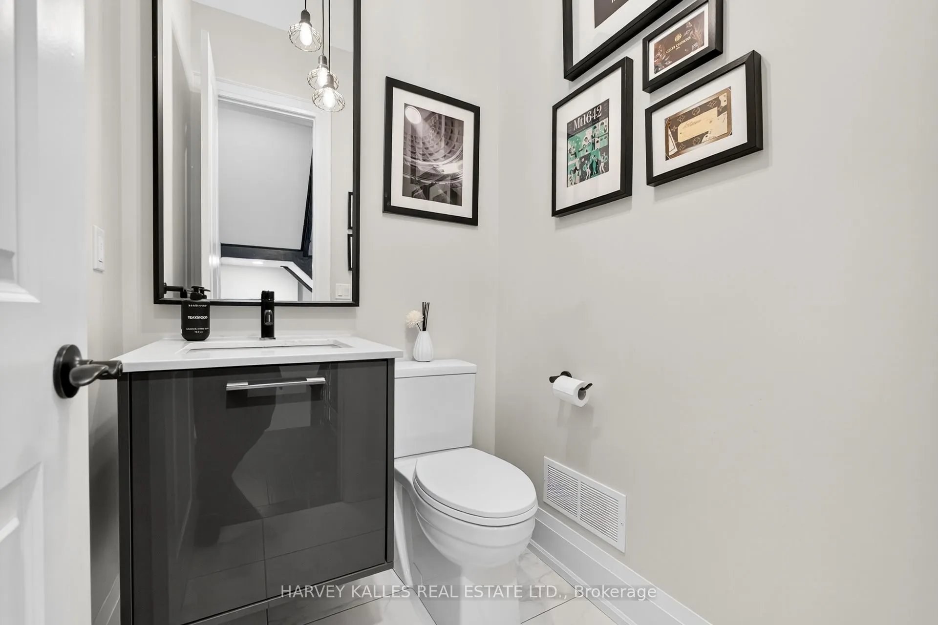 73 West Branch Drive W