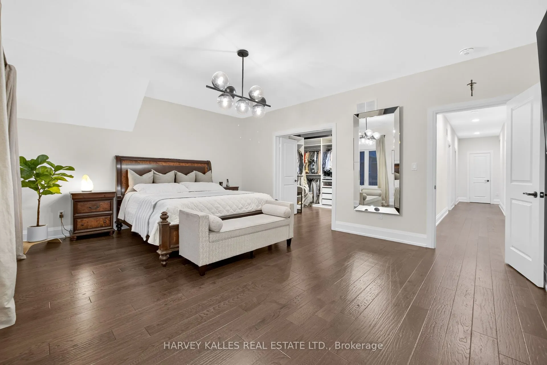 73 West Branch Drive W