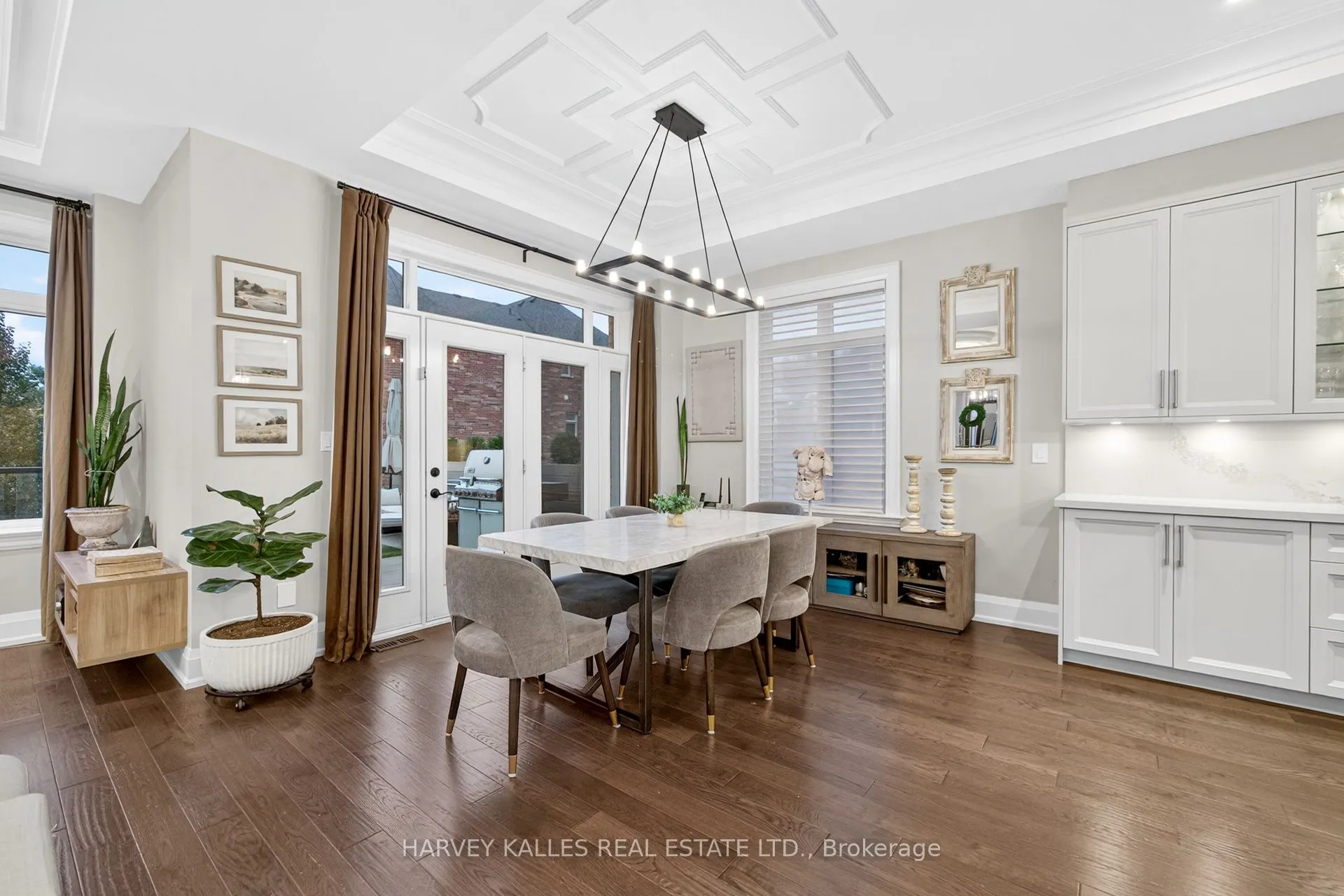 73 West Branch Drive W