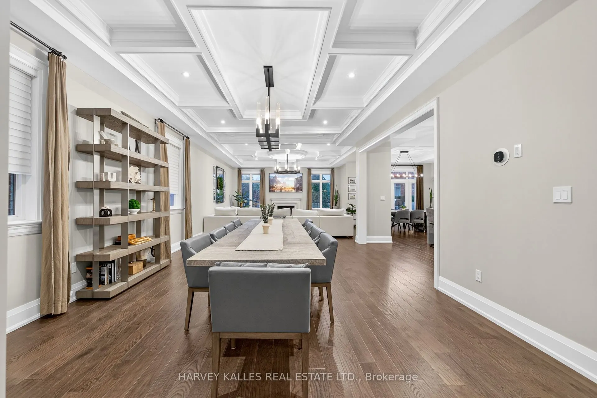 73 West Branch Drive W