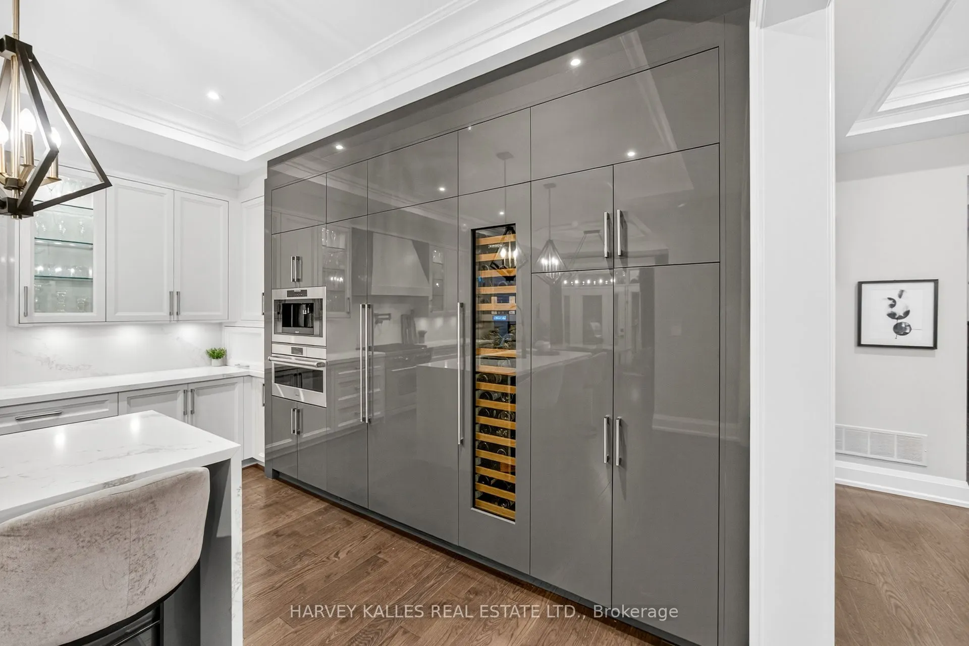 73 West Branch Drive W