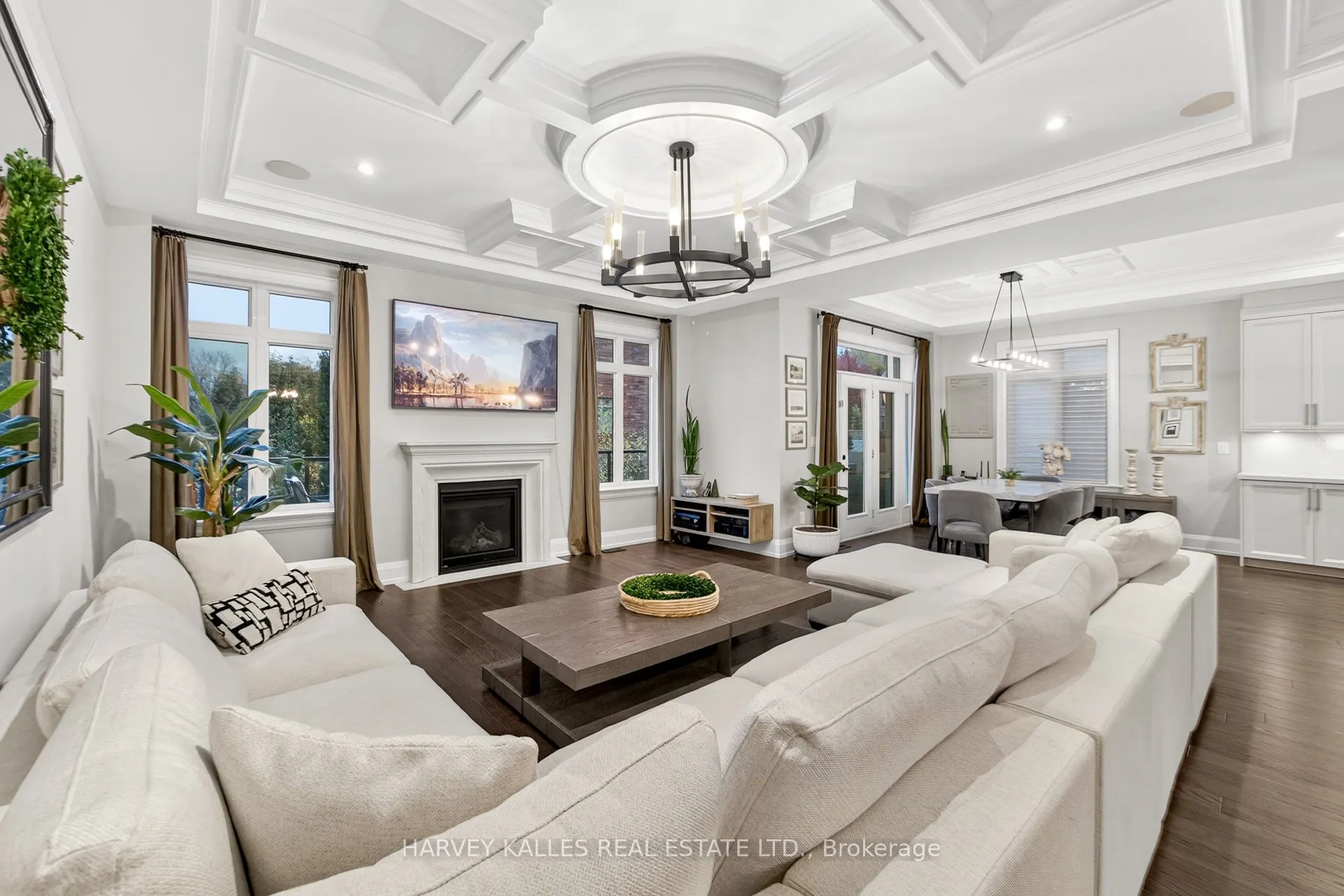 73 West Branch Drive W