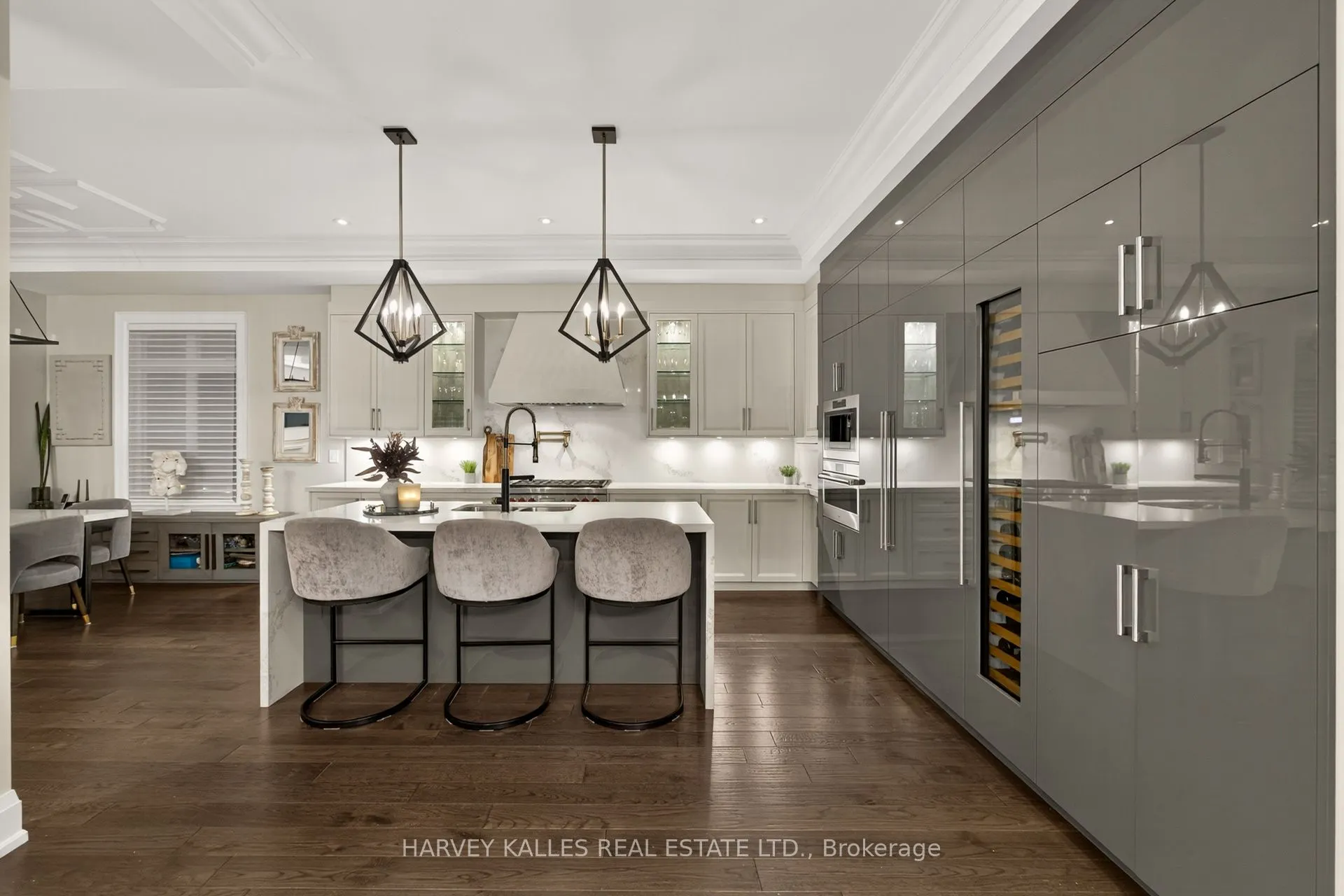 73 West Branch Drive W