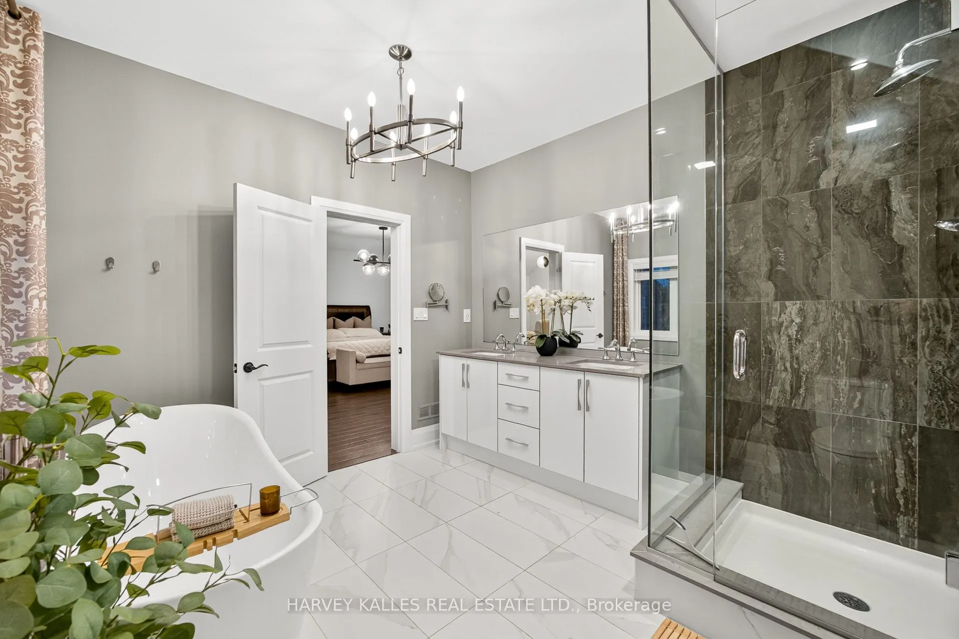 73 West Branch Drive W