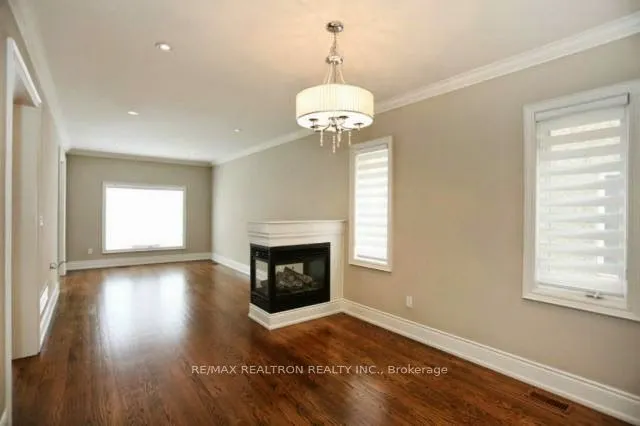 2434 Whistling Springs Crescent