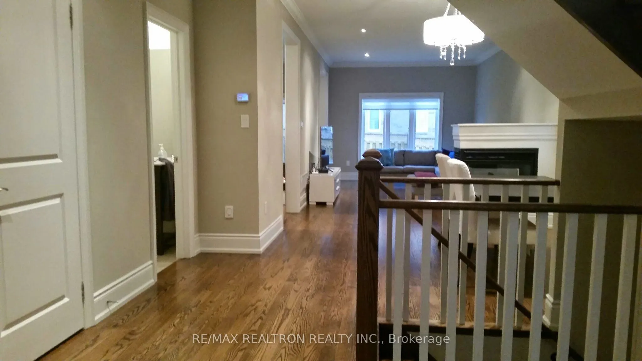 2434 Whistling Springs Crescent