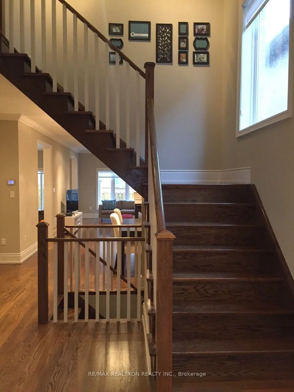 2434 Whistling Springs Crescent