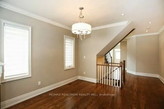 2434 Whistling Springs Crescent