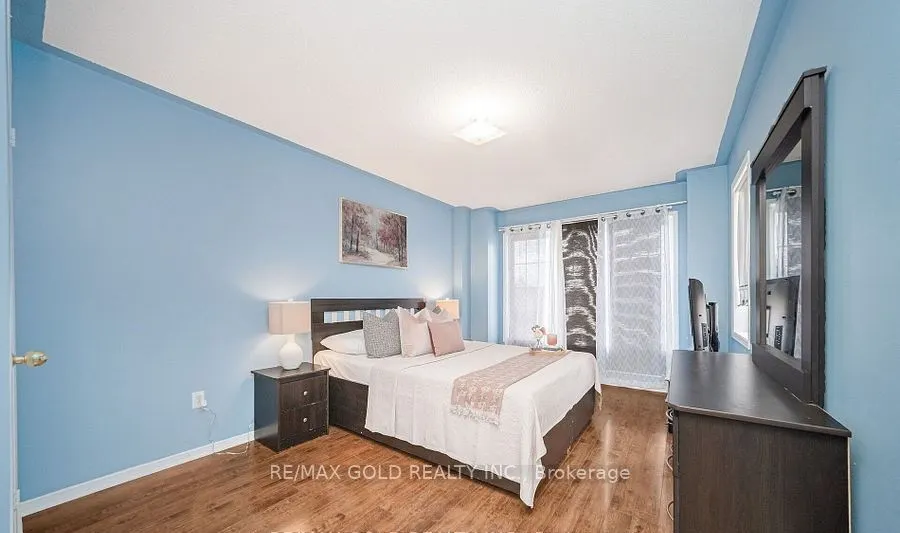 108 Black Forest Drive N