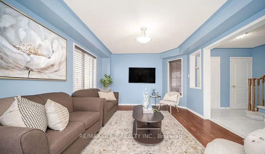 108 Black Forest Drive N