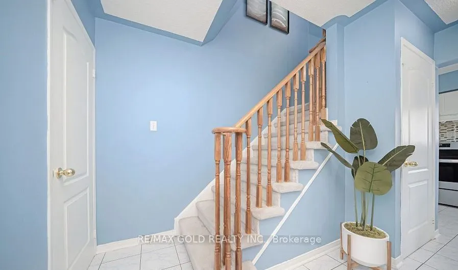 108 Black Forest Drive N