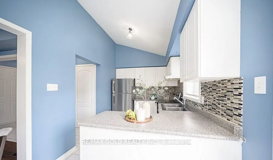 108 Black Forest Drive N