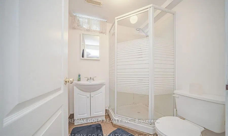 108 Black Forest Drive N