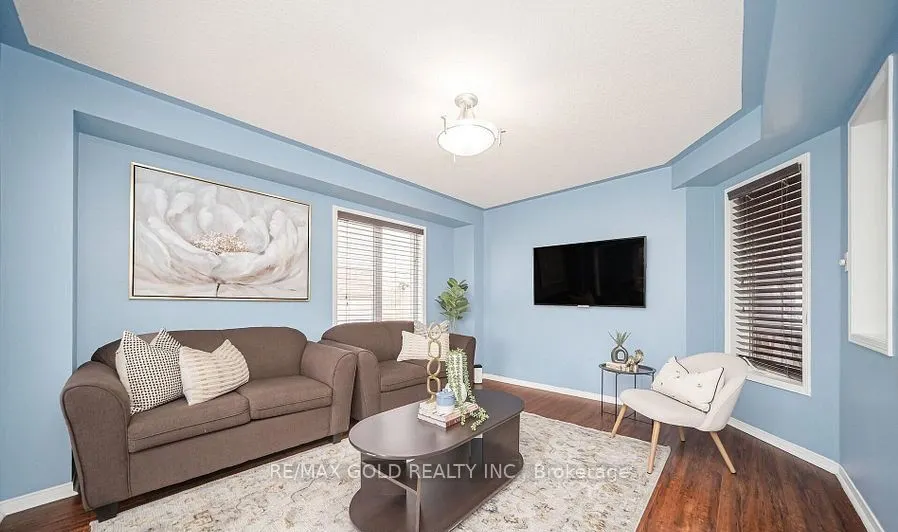 108 Black Forest Drive N