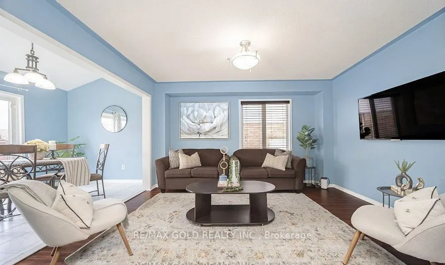 108 Black Forest Drive N