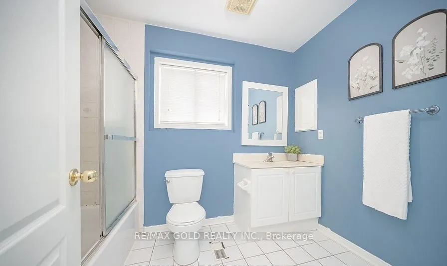 108 Black Forest Drive N