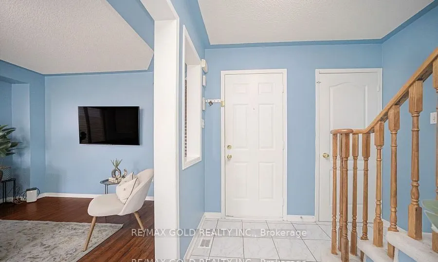 108 Black Forest Drive N