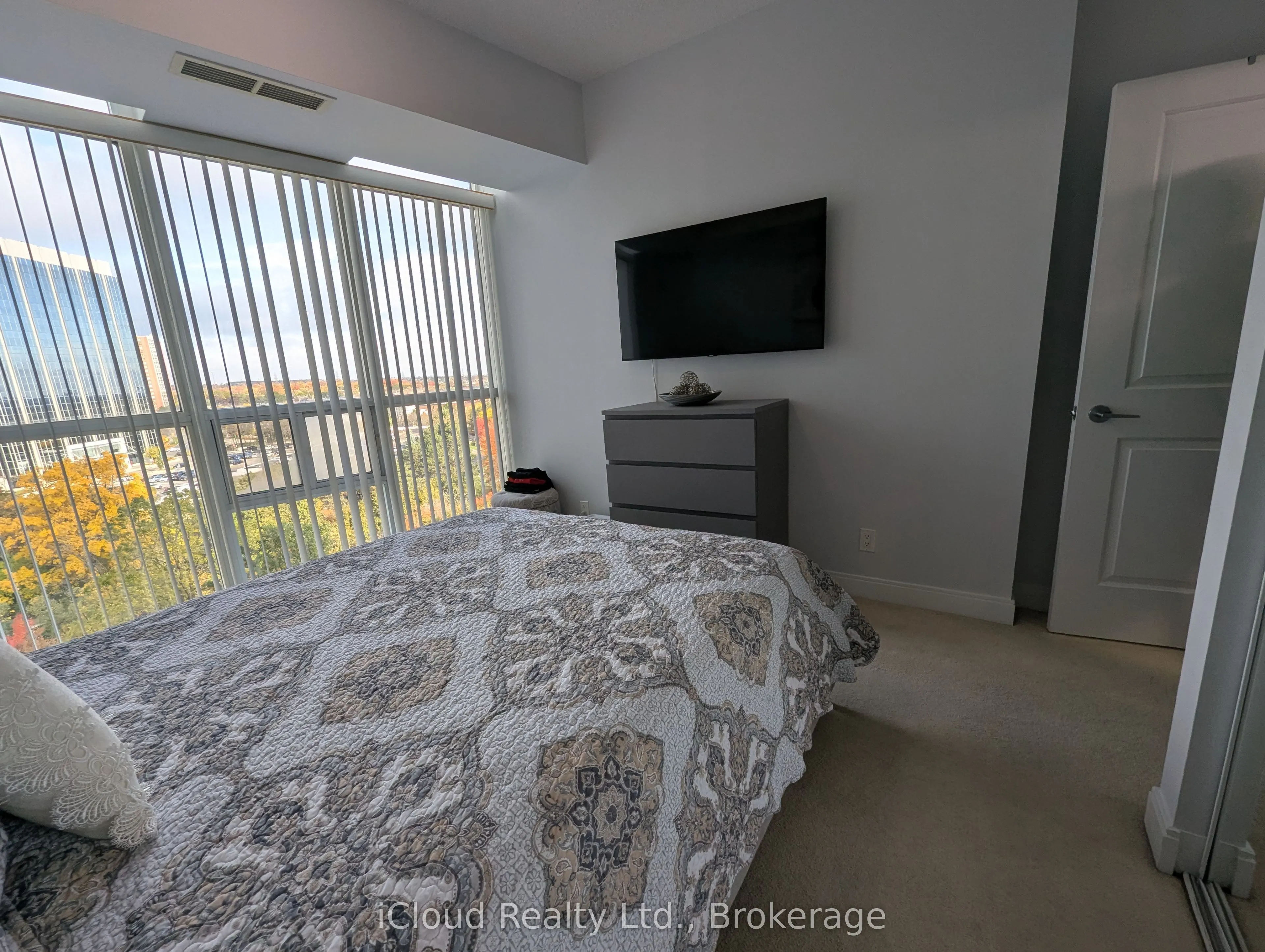 90 Absolute Avenue, #1010