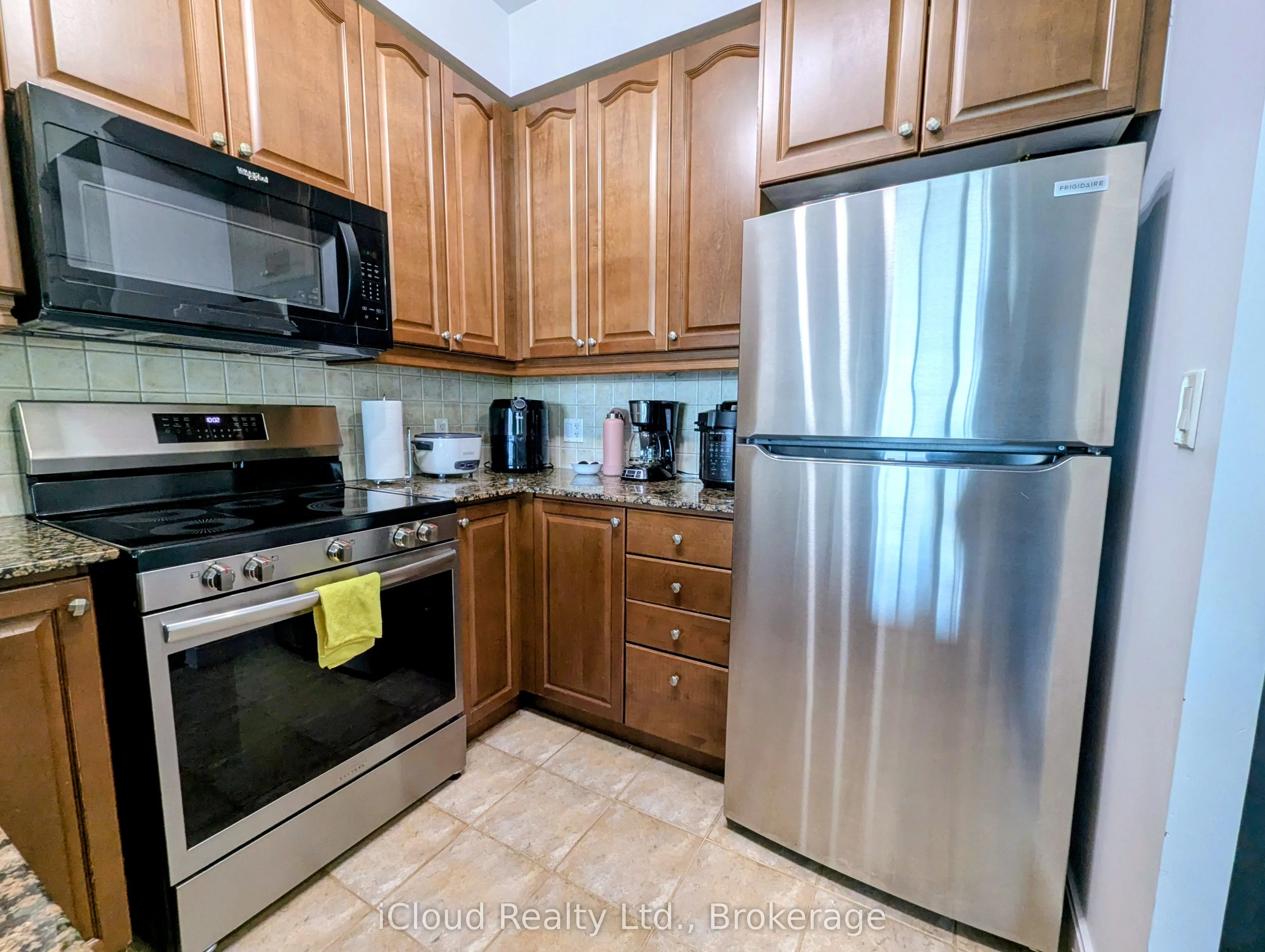 90 Absolute Avenue, #1010