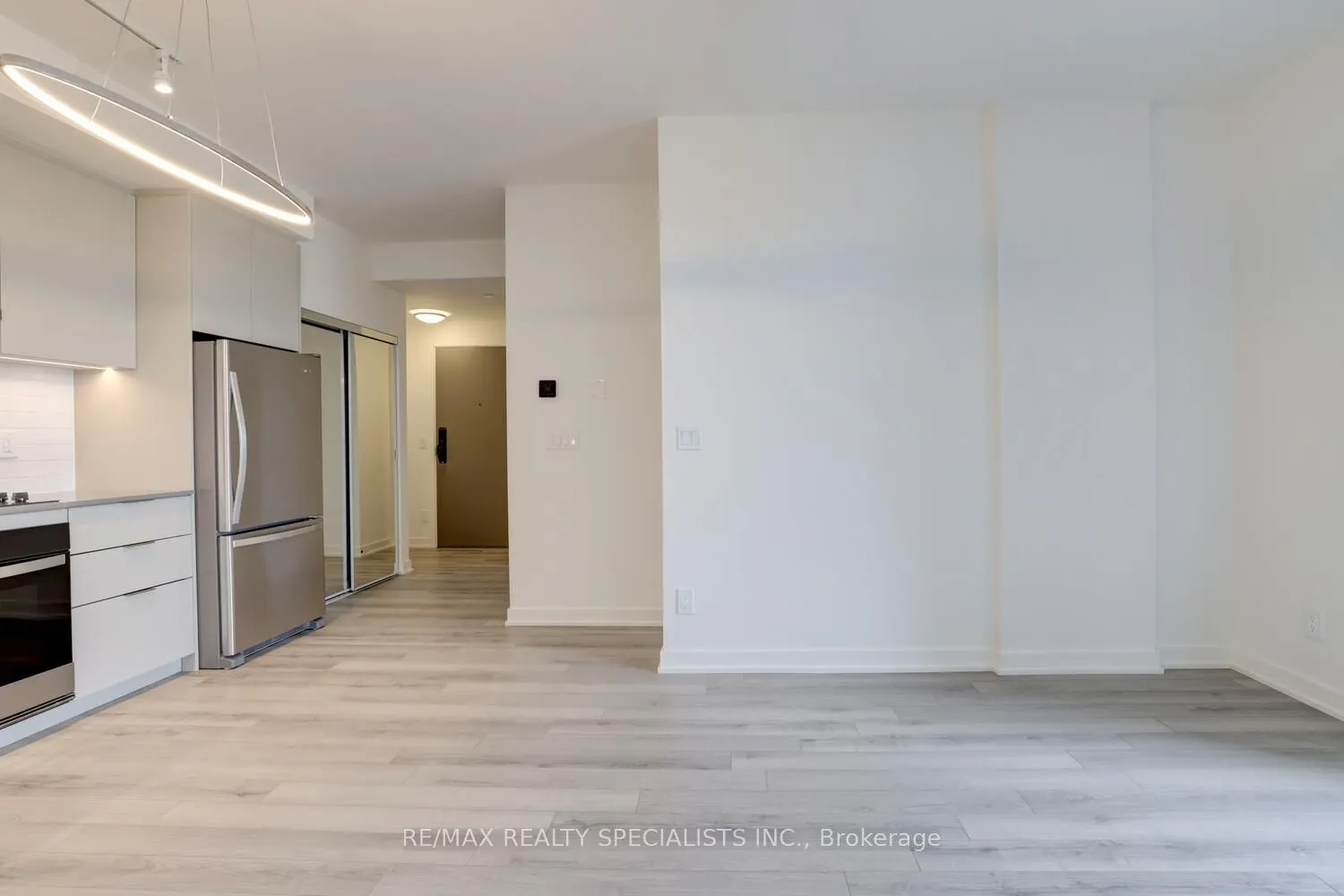 3071 Trafalgar Road, #405