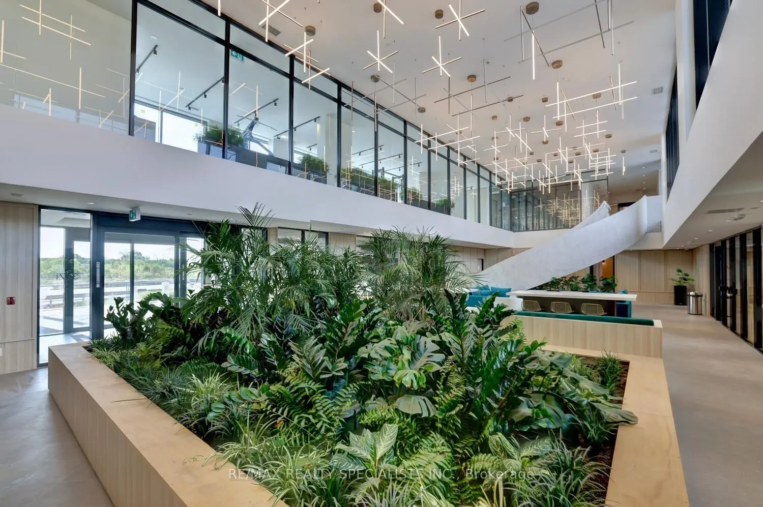 3071 Trafalgar Road, #405