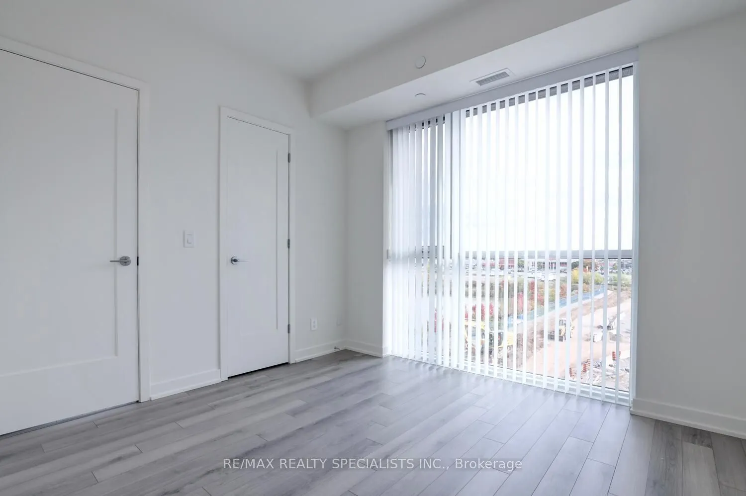 3071 Trafalgar Road, #405