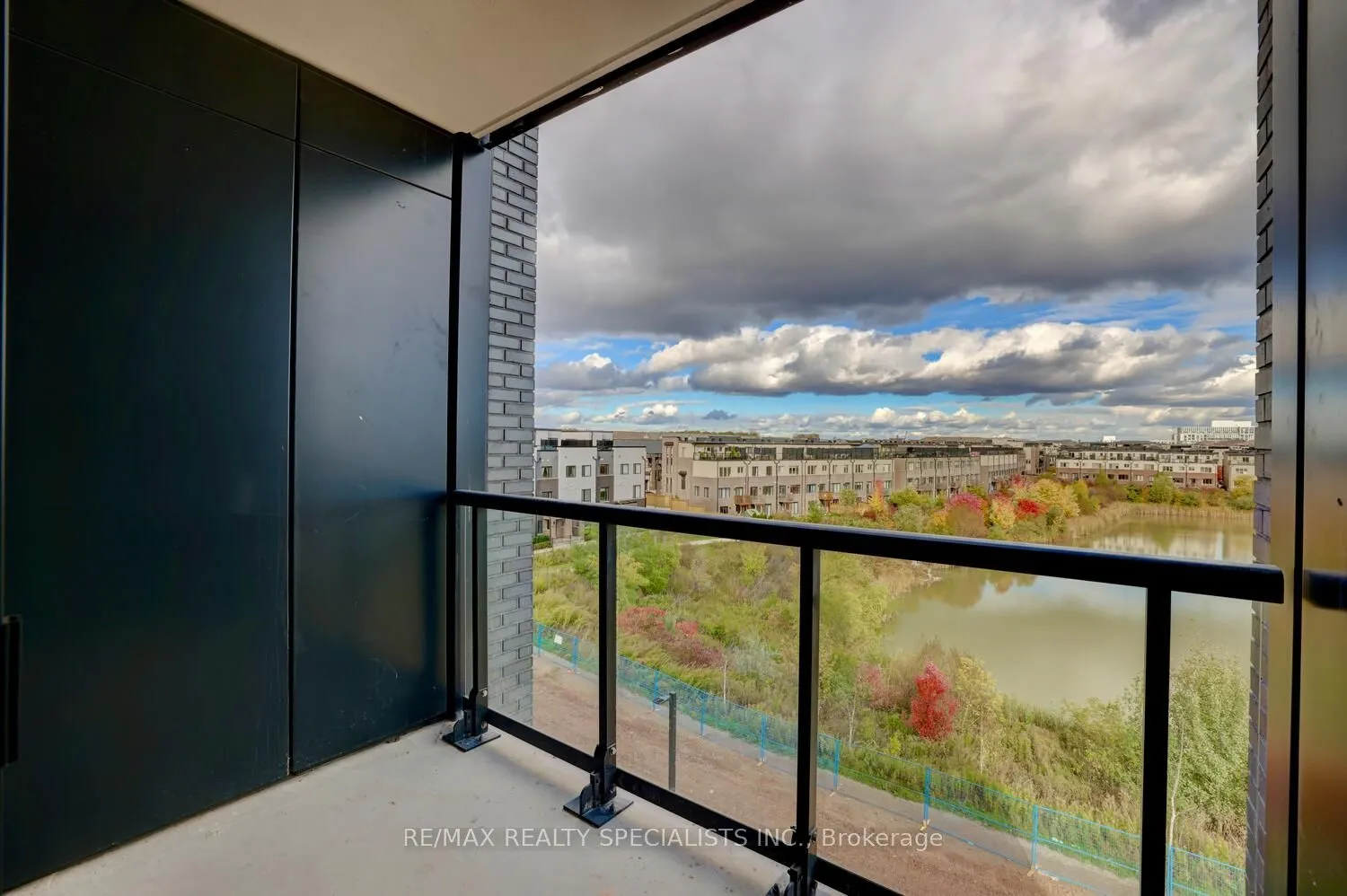 3071 Trafalgar Road, #405