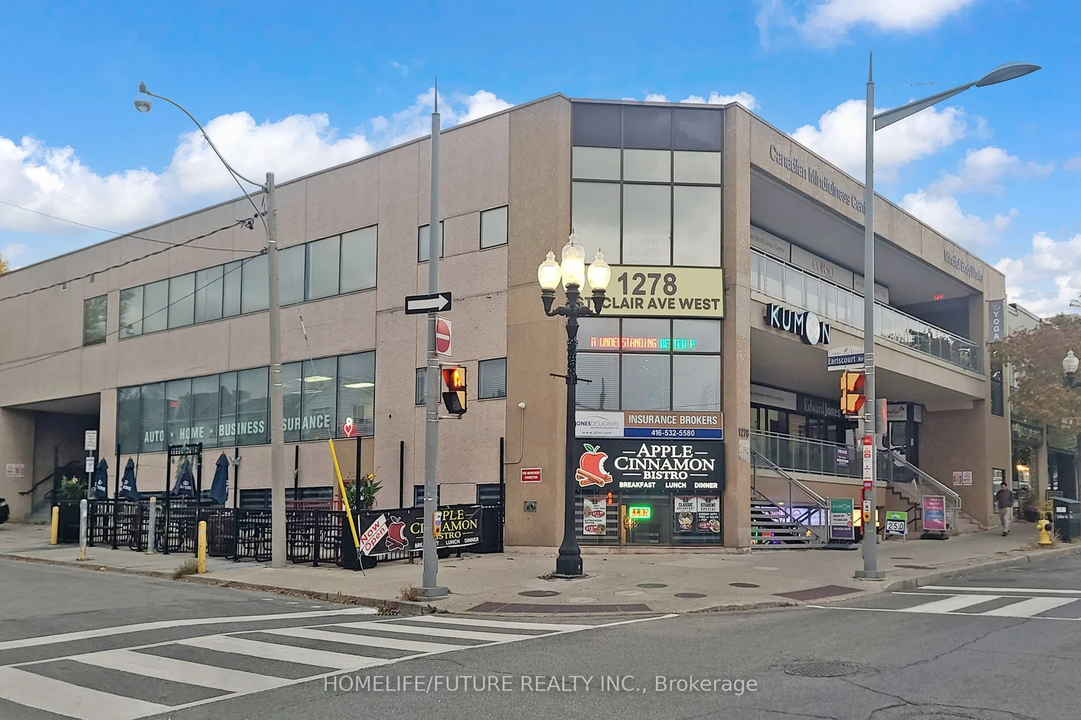 1278 St Clair Avenue W