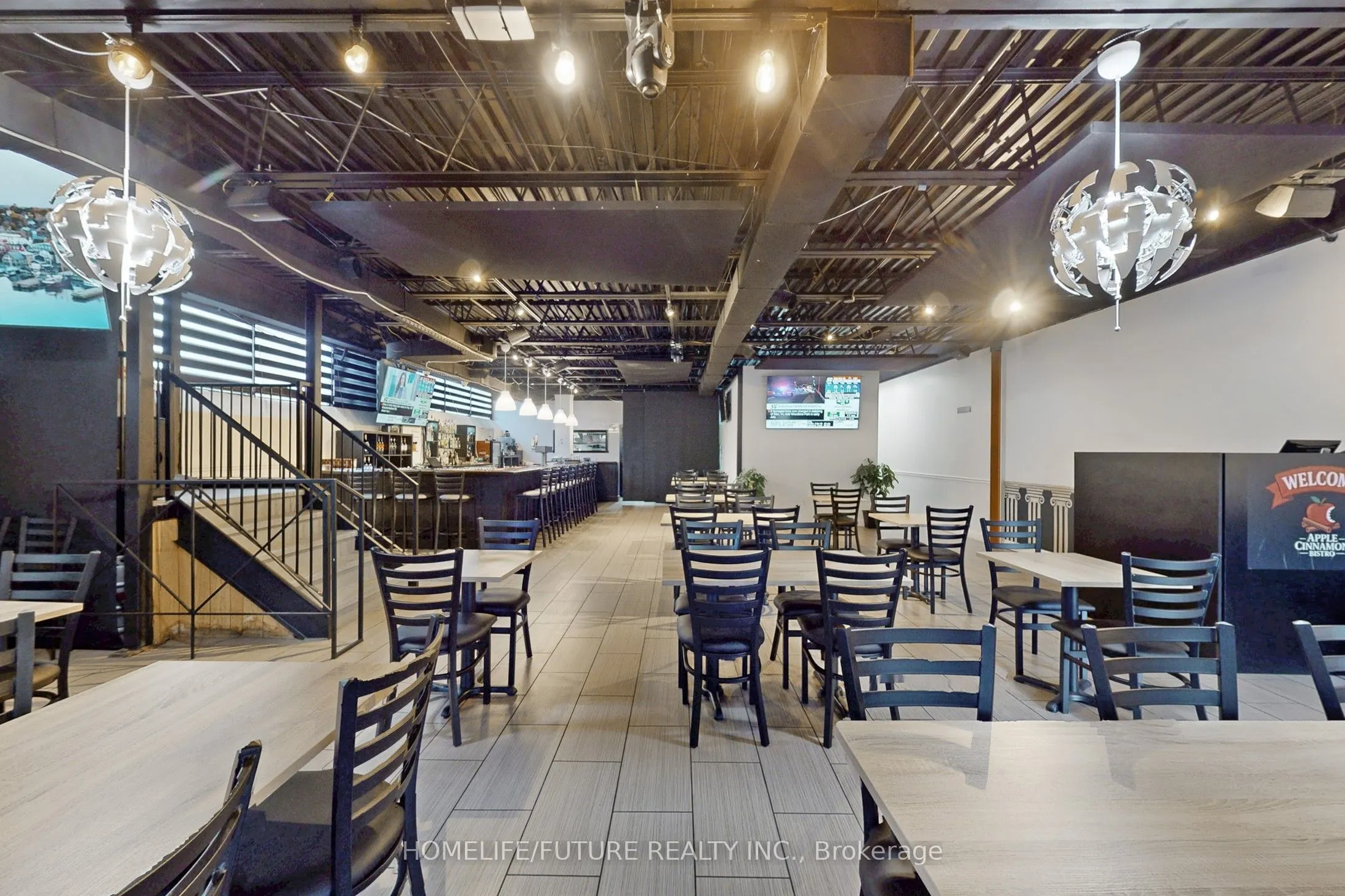 1278 St Clair Avenue W