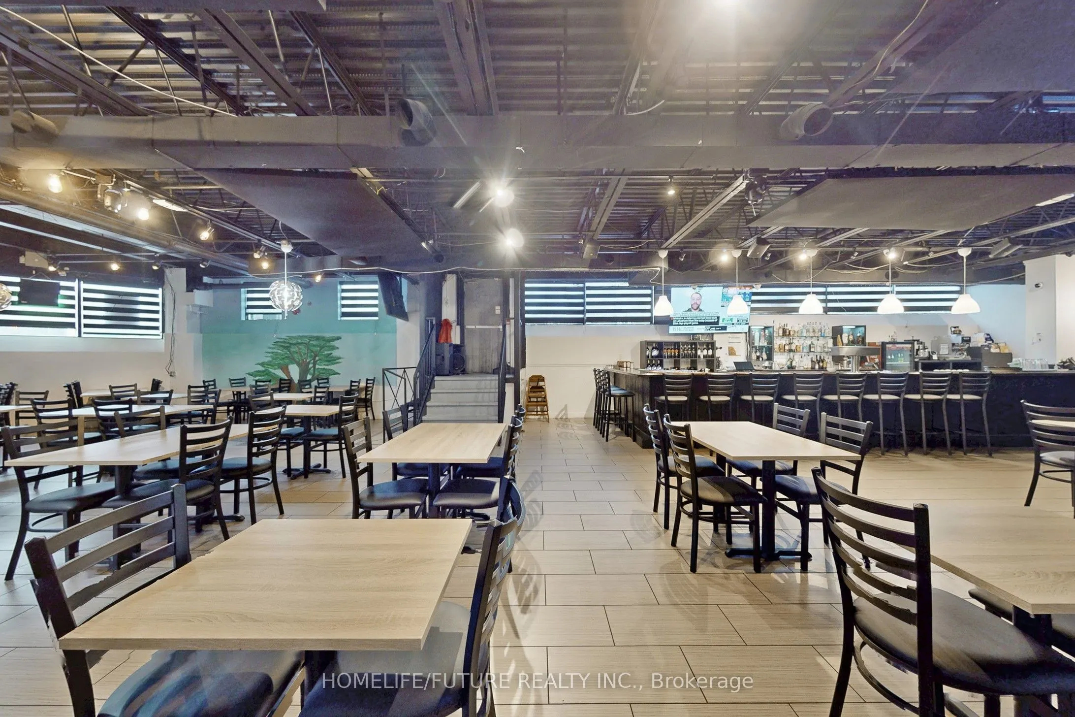 1278 St Clair Avenue W