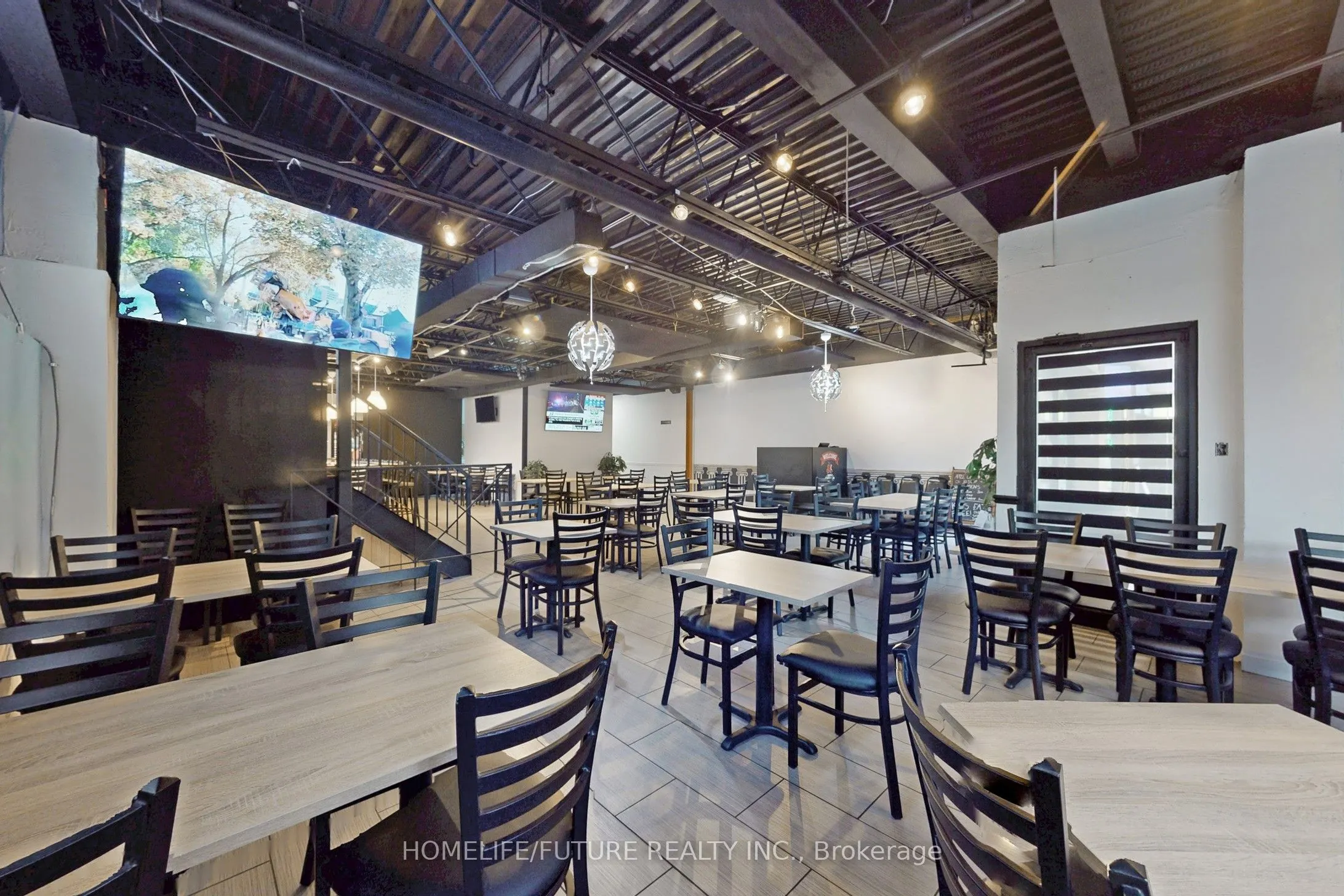 1278 St Clair Avenue W