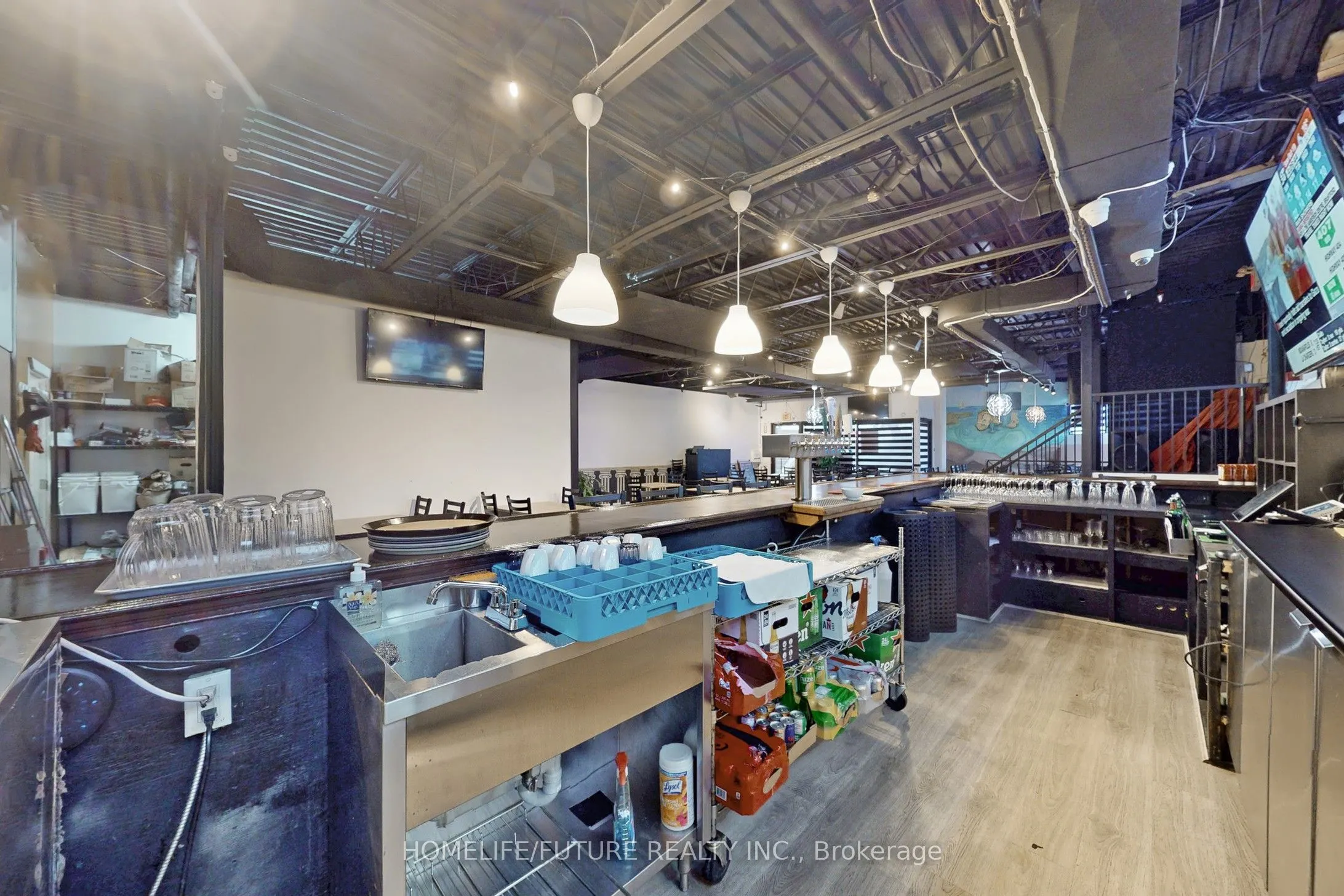 1278 St Clair Avenue W