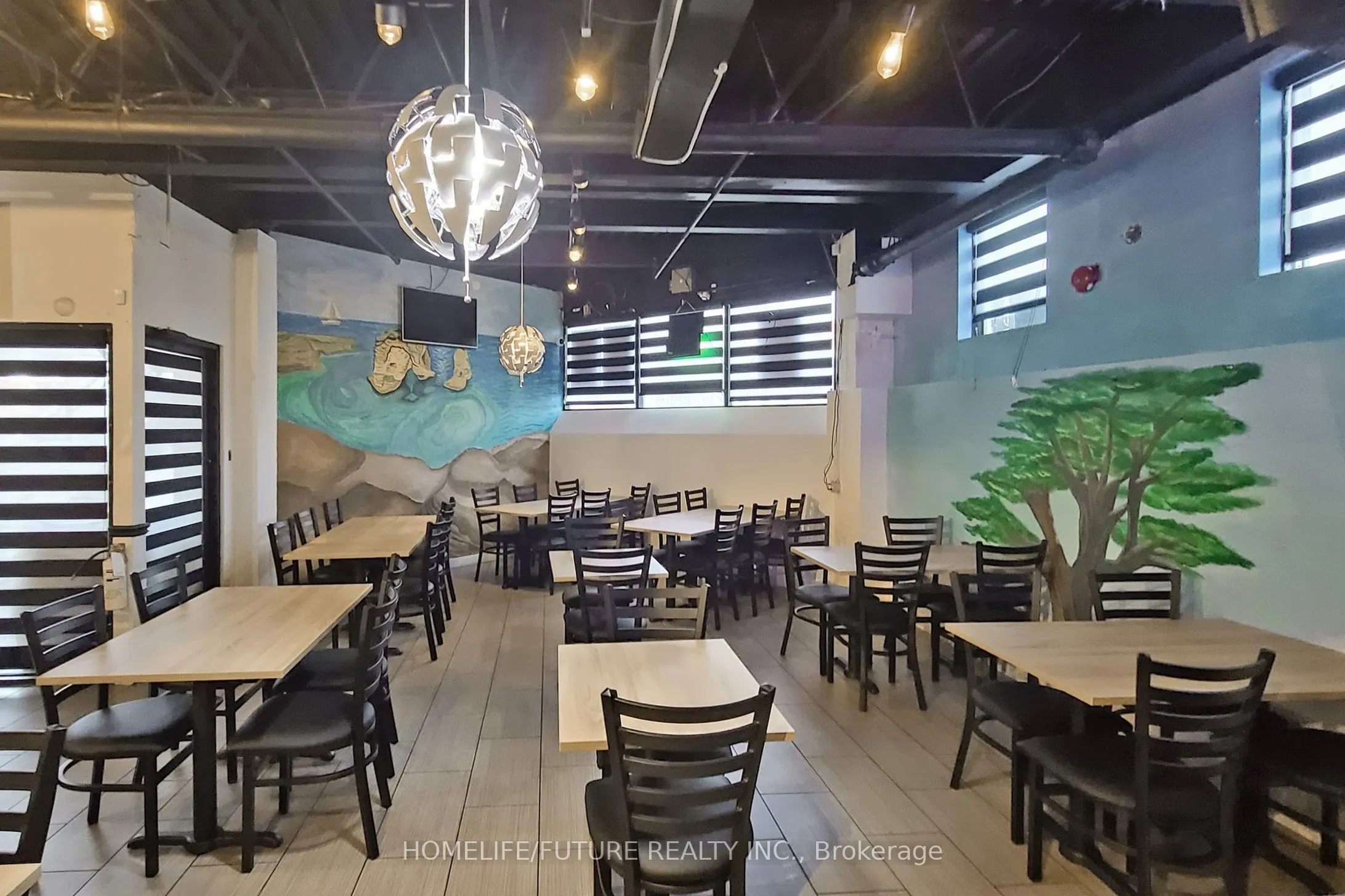 1278 St Clair Avenue W