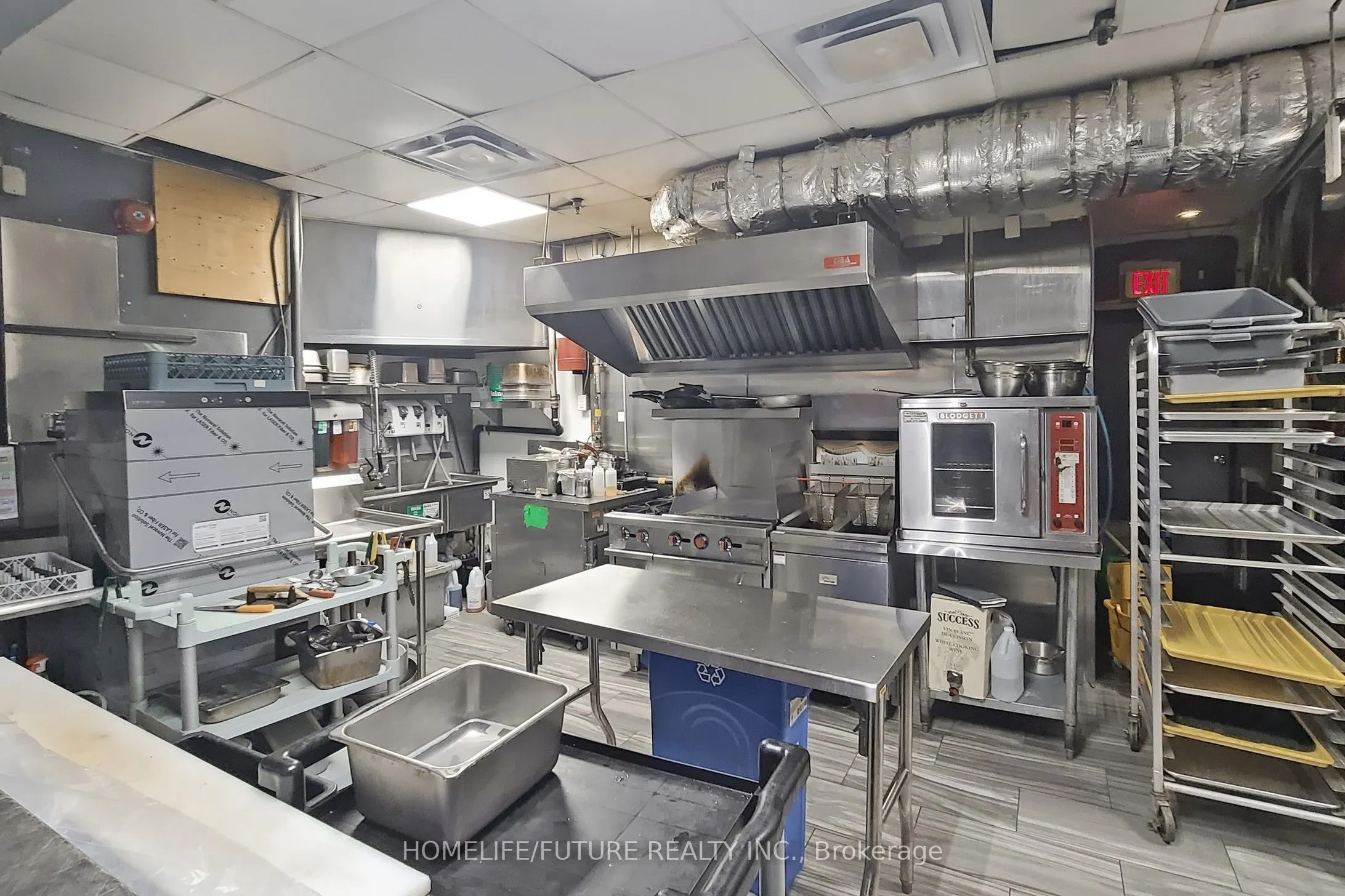 1278 St Clair Avenue W