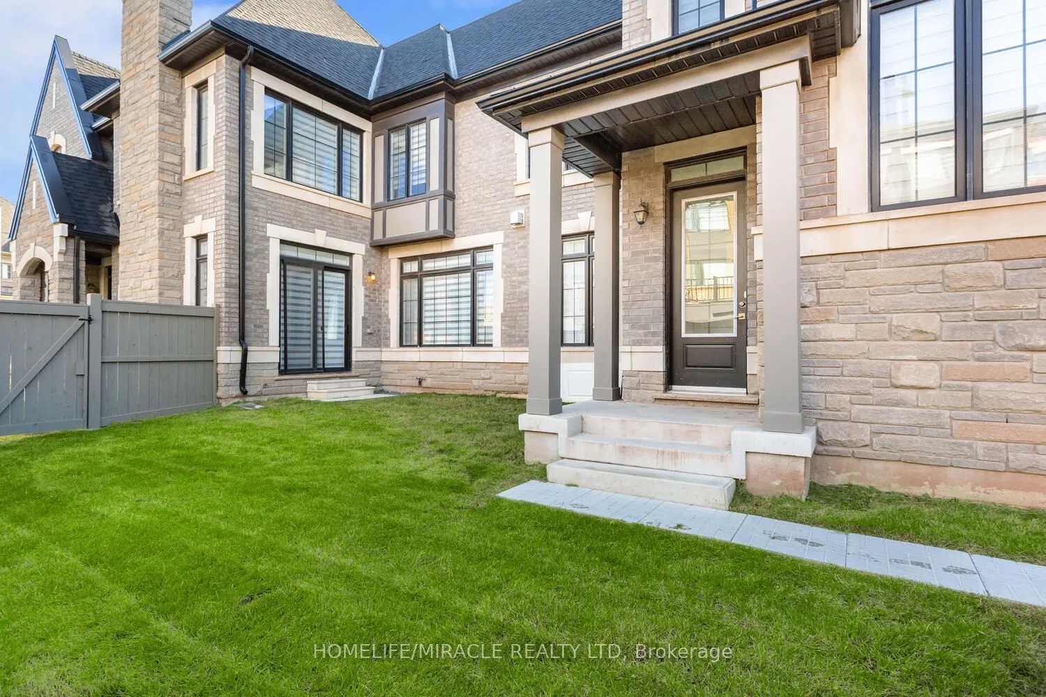 3326 Millicent Avenue, #Coach