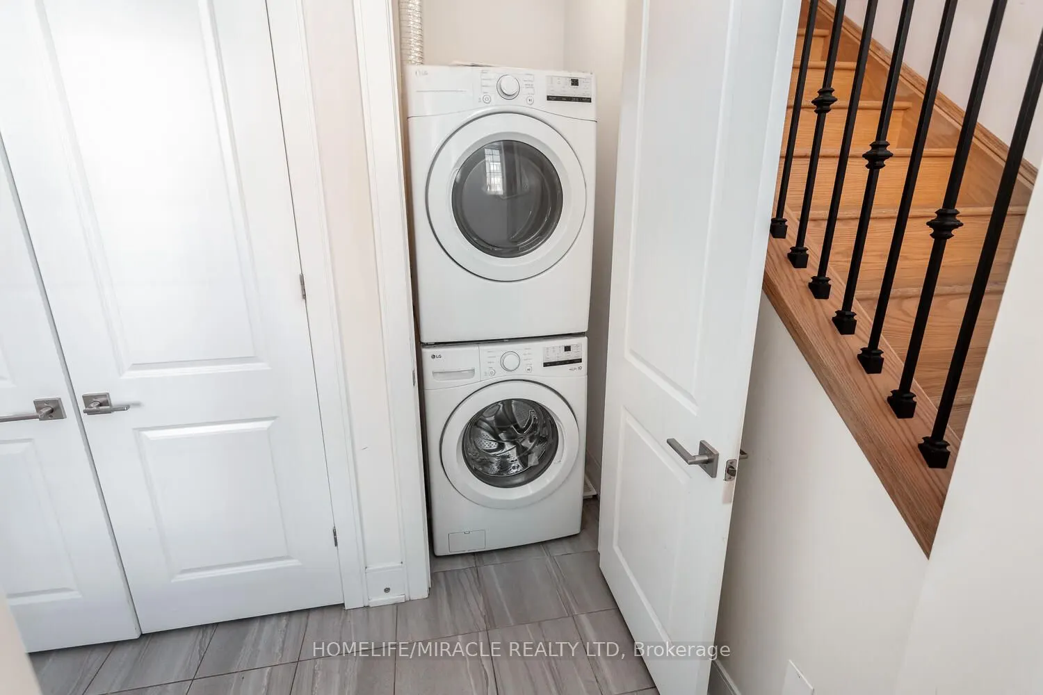 3326 Millicent Avenue, #Coach