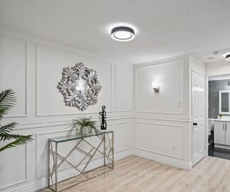 350 Rathburn Road W, #307