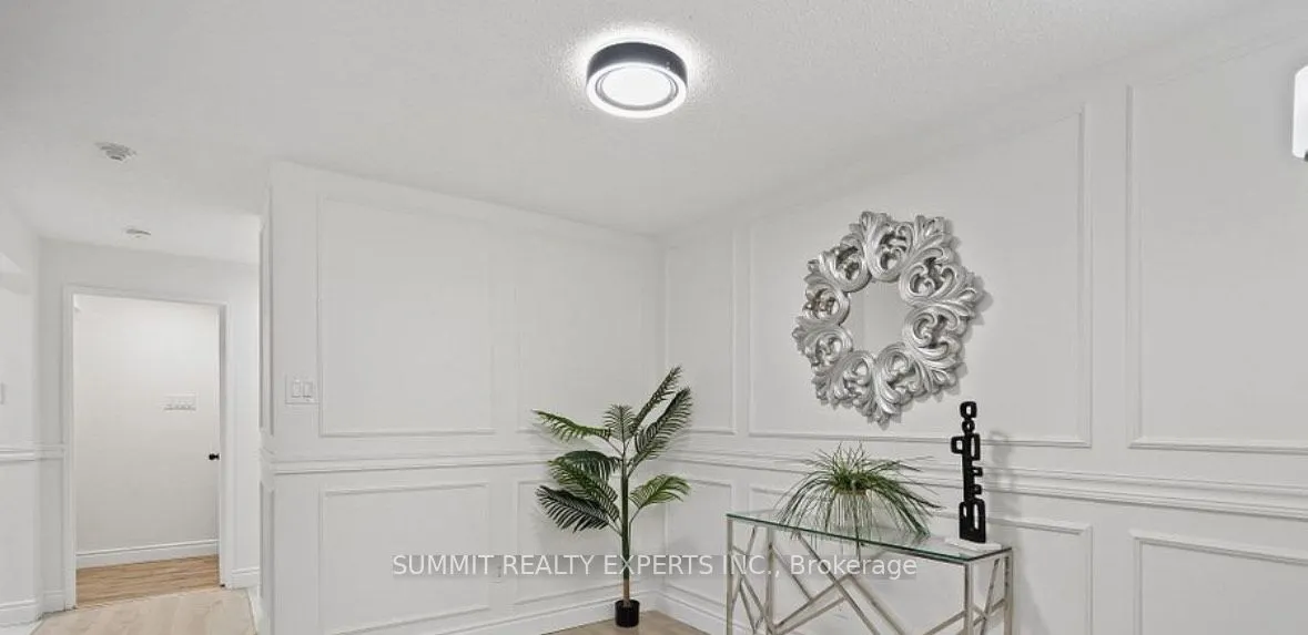 350 Rathburn Road W, #307