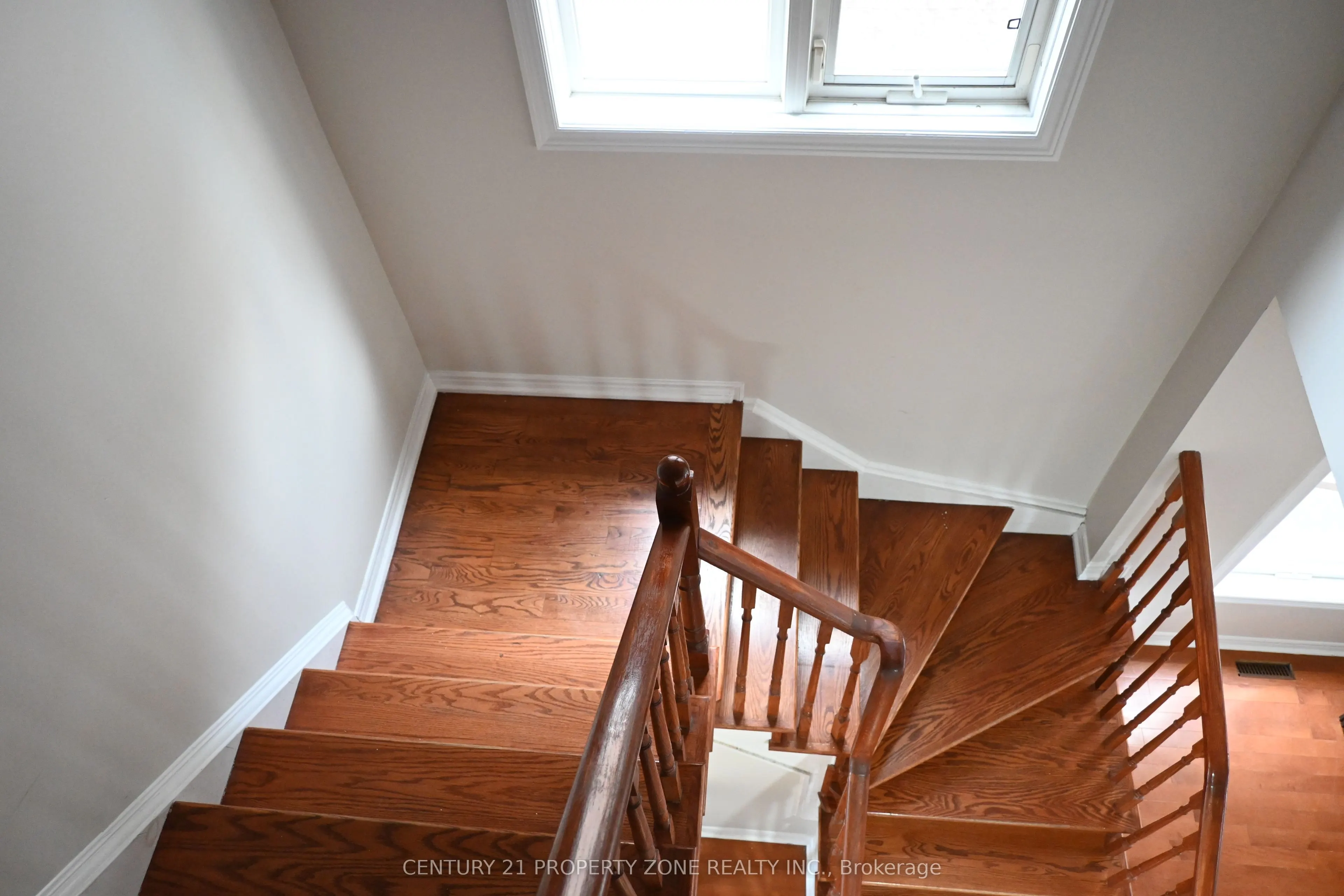 39 Harbourtown Crescent