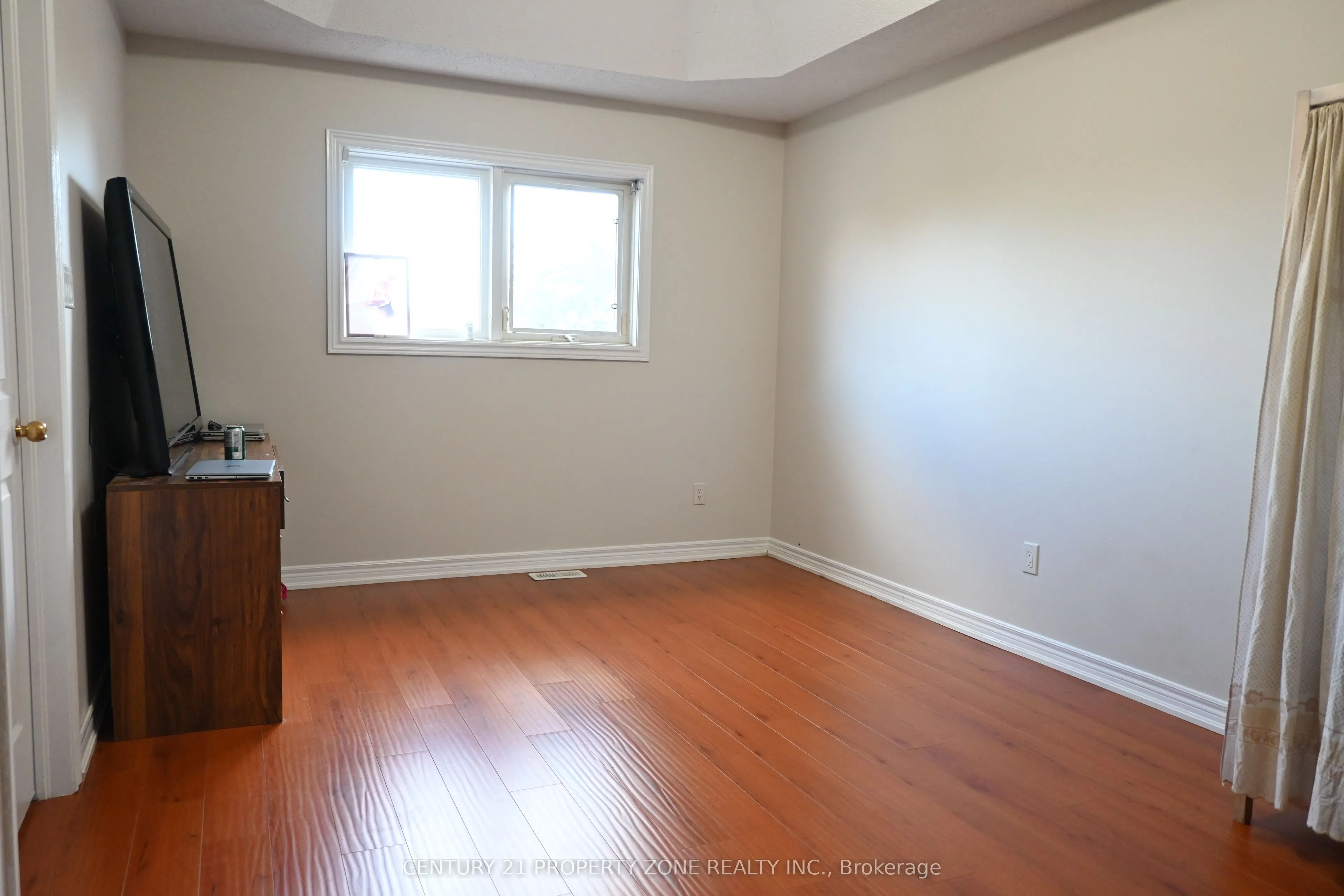 39 Harbourtown Crescent