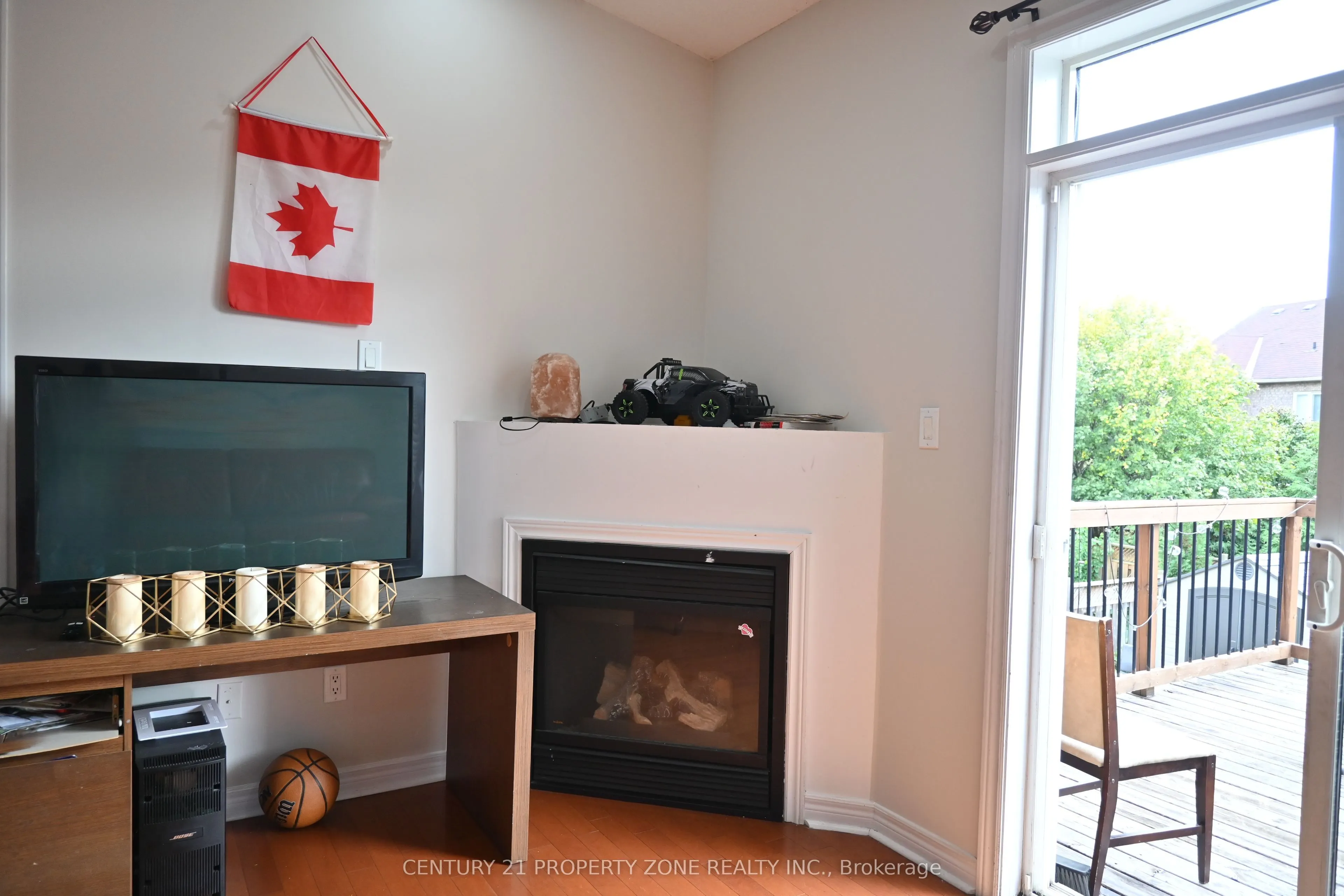 39 Harbourtown Crescent